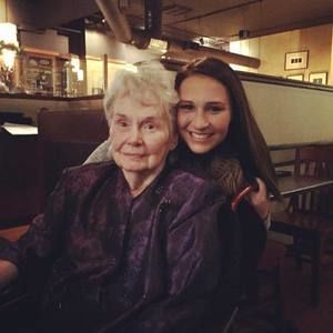 Meet your Posher, Katelyn